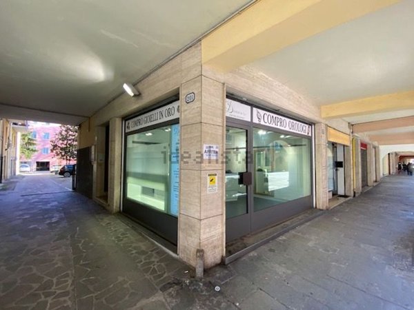 negozio in affitto a Padova in zona Santa Croce