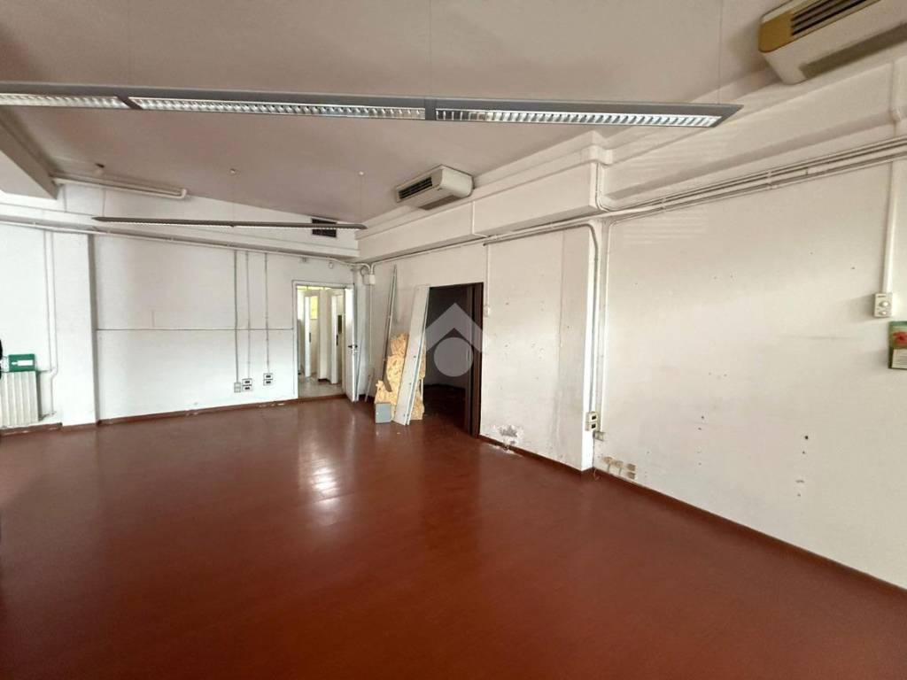 negozio in affitto a Padova in zona Mandria