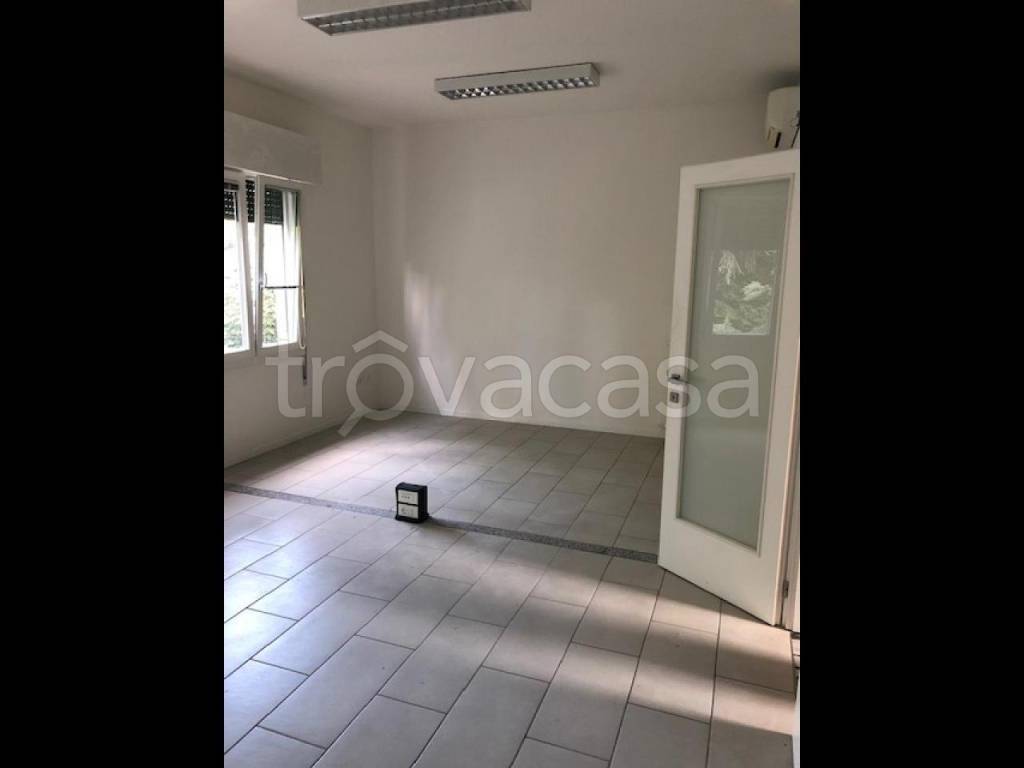 ufficio in affitto a Padova in zona Madonna Pellegrina