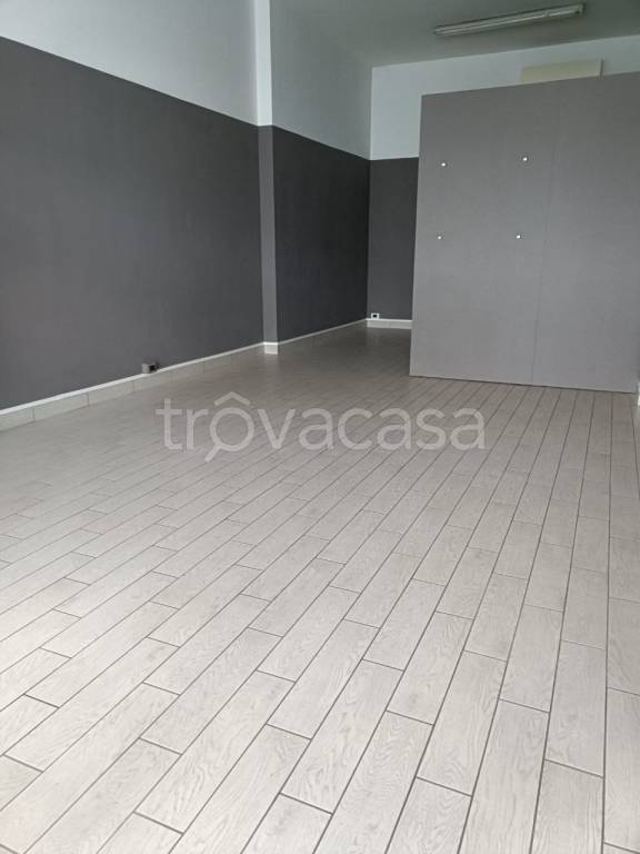 negozio in affitto a Padova