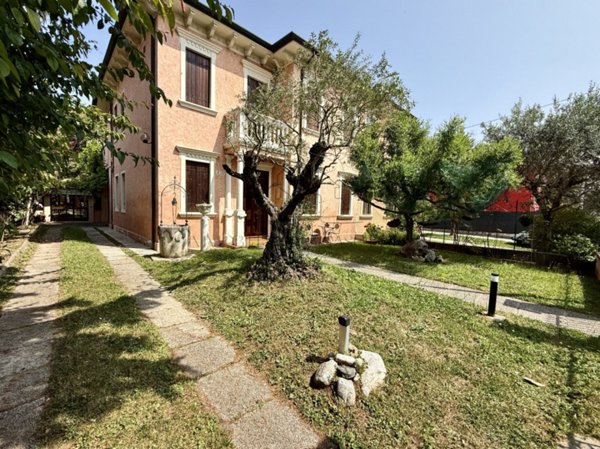 casa indipendente in affitto a Padova in zona Sant'Osvaldo / Santa Rita