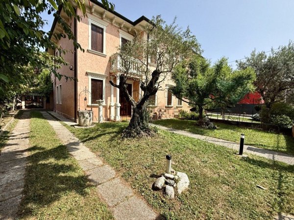 casa indipendente in affitto a Padova in zona Sant'Osvaldo / Santa Rita