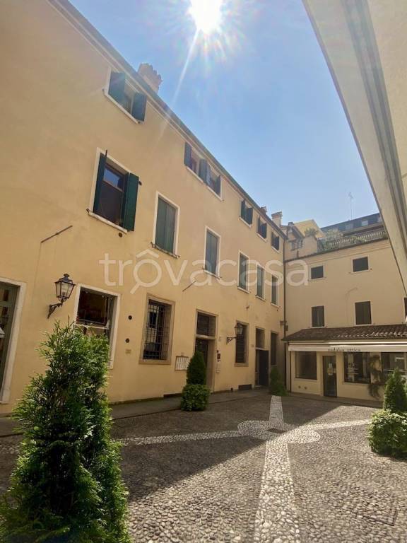 appartamento in affitto a Padova in zona Centro Storico