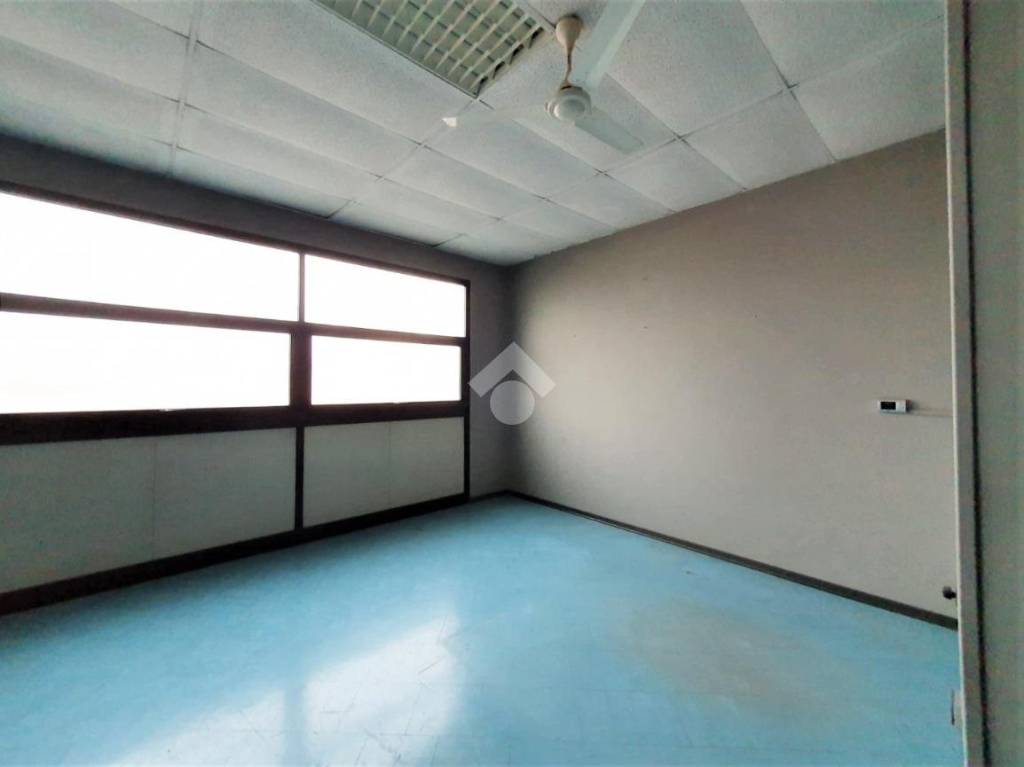 locale commerciale in affitto a Padova in zona Camin / Granze
