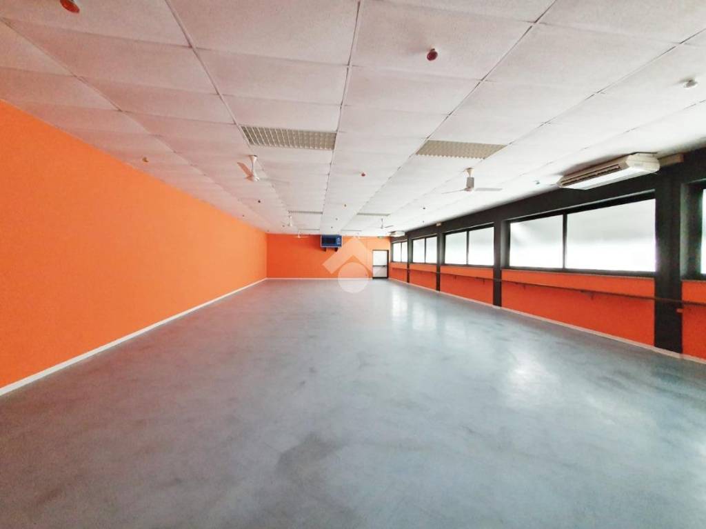 locale commerciale in affitto a Padova in zona Camin / Granze