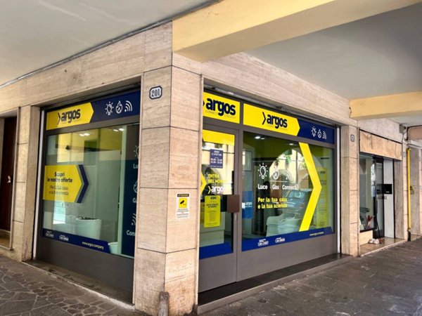 negozio in affitto a Padova in zona Santa Croce