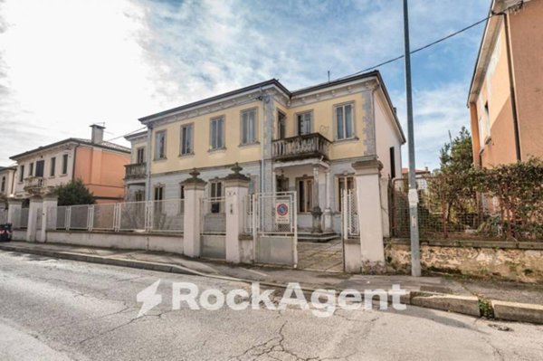 appartamento in affitto a Padova in zona Centro Storico