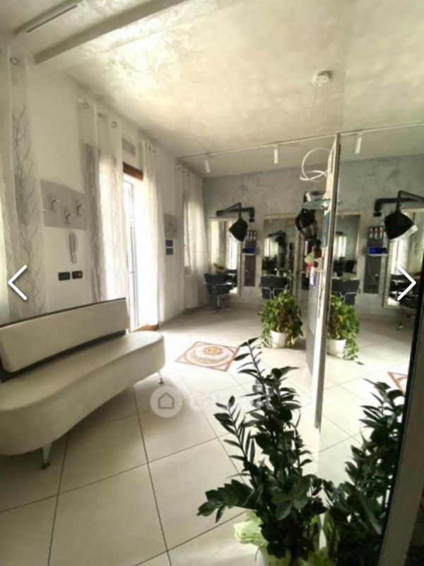 negozio in affitto a Padova