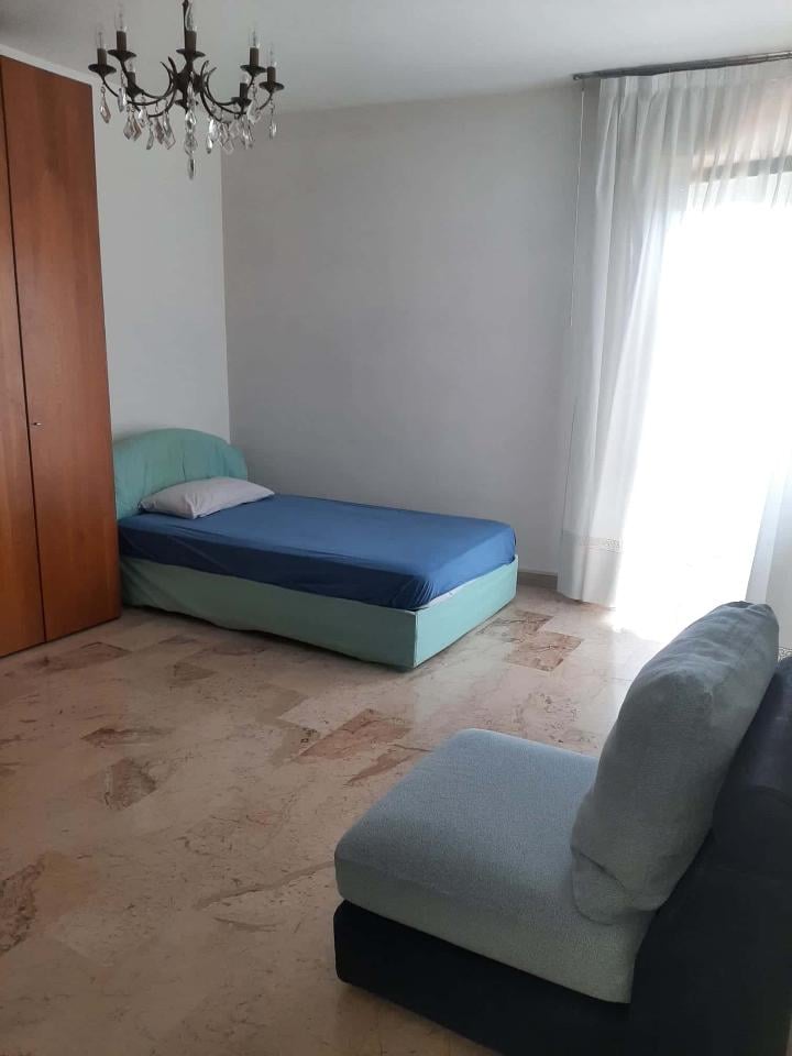 negozio in affitto a Padova in zona Pontevigodarzere