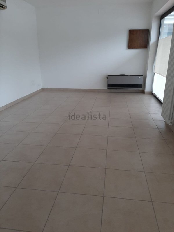 negozio in affitto a Padova