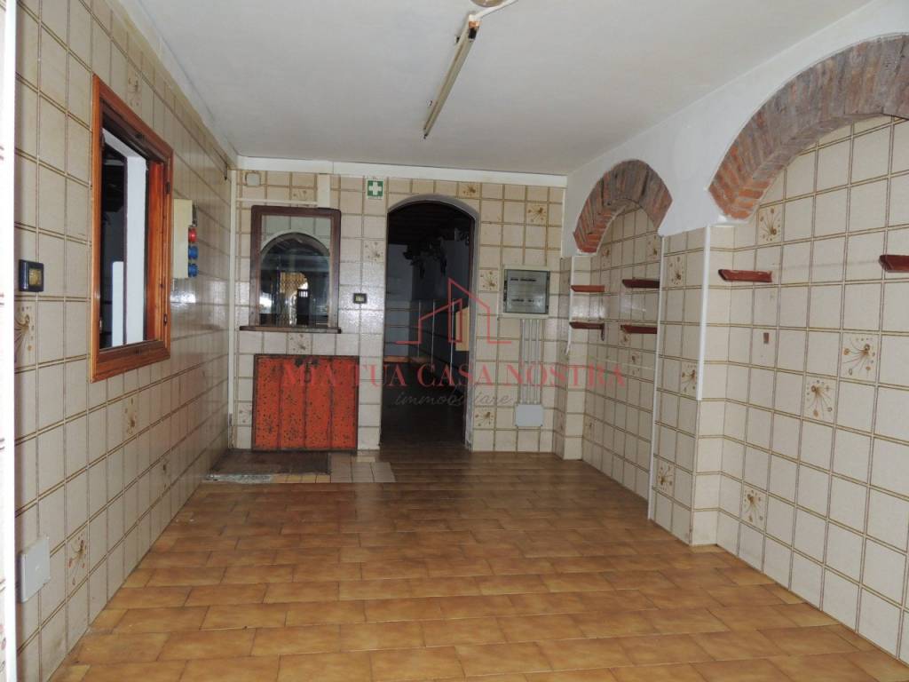 negozio in affitto a Padova in zona Guizza