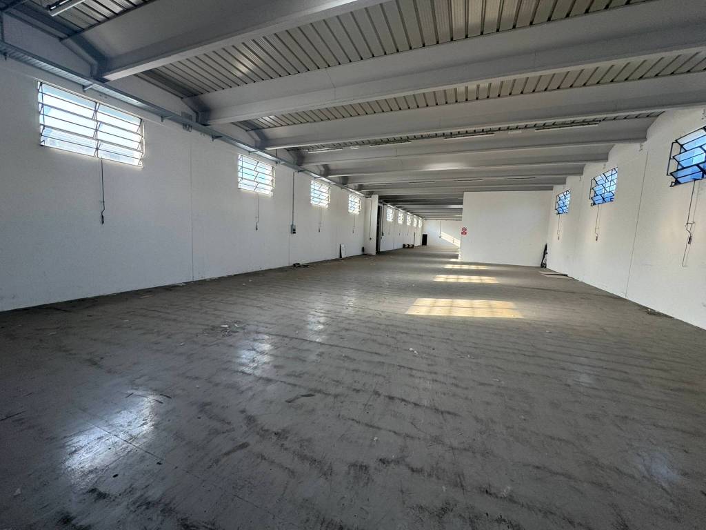 locale commerciale in affitto a Padova in zona Pio X