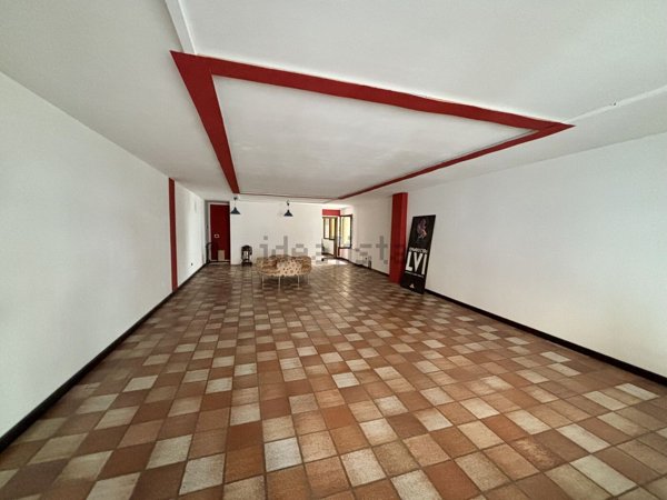 negozio in affitto a Padova in zona Centro Storico