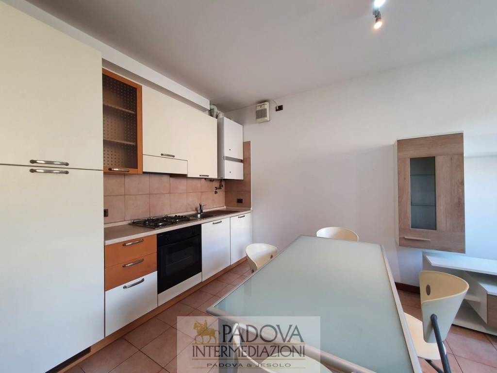 casa indipendente in affitto a Padova in zona Armistizio