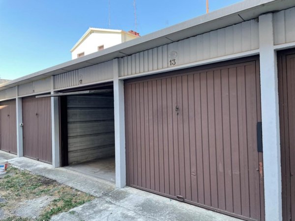 negozio in affitto a Padova in zona Camin / Granze