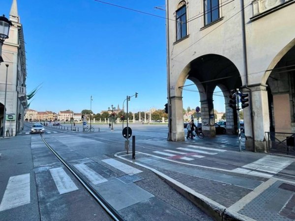 negozio in affitto a Padova in zona Santa Croce