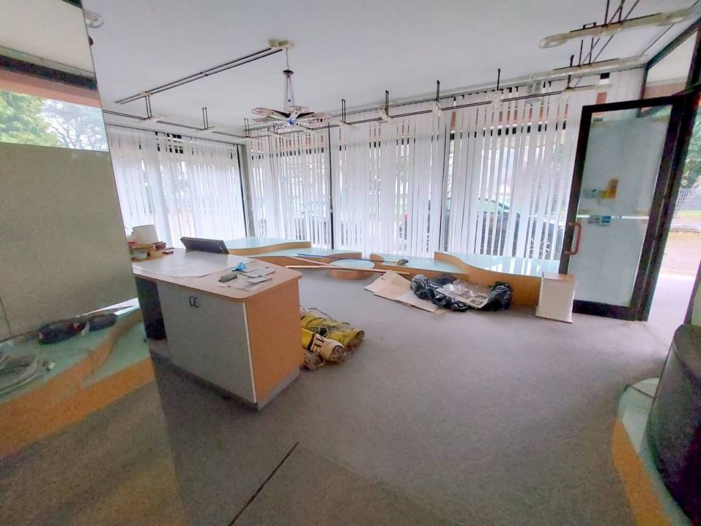 negozio in affitto a Padova in zona Mandria