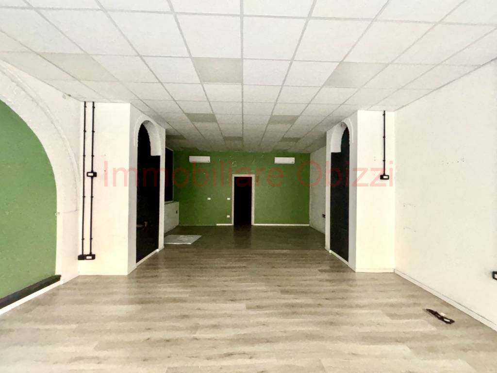 negozio in affitto a Padova in zona Savonarola