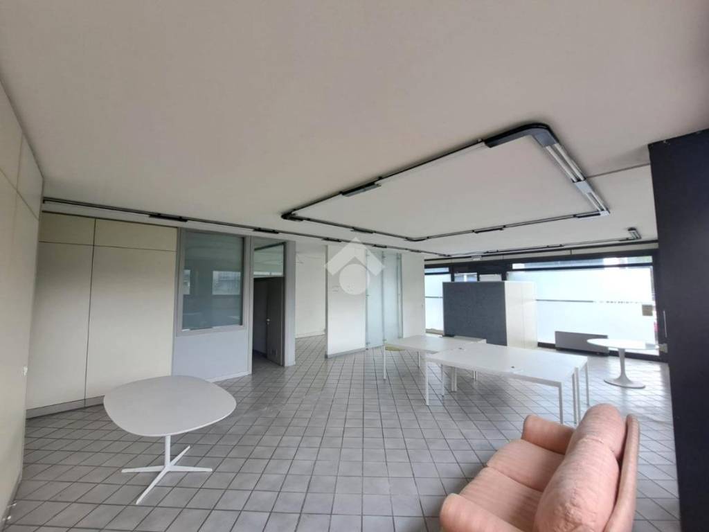 negozio in affitto a Padova in zona Portello