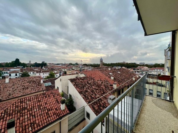 appartamento in affitto a Padova in zona Centro Storico