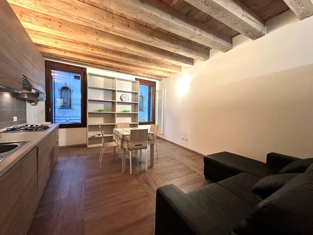 appartamento in affitto a Padova in zona Santa Croce