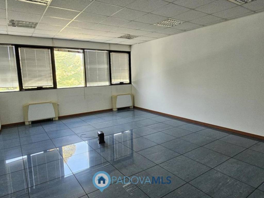 ufficio in affitto a Padova in zona Camin / Granze