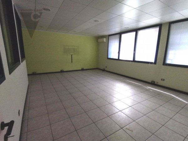 ufficio in affitto a Padova in zona Camin / Granze