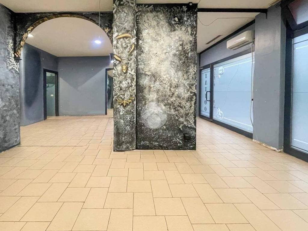 negozio in affitto a Padova in zona Savonarola