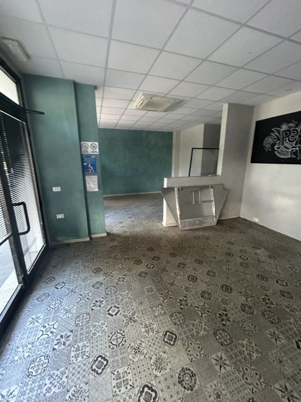 negozio in affitto a Padova in zona Brentelle