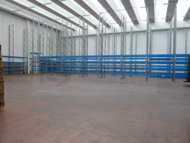 locale commerciale in affitto a Padova in zona Camin / Granze