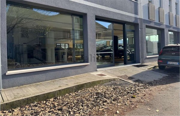 negozio in affitto a Padova in zona Savonarola