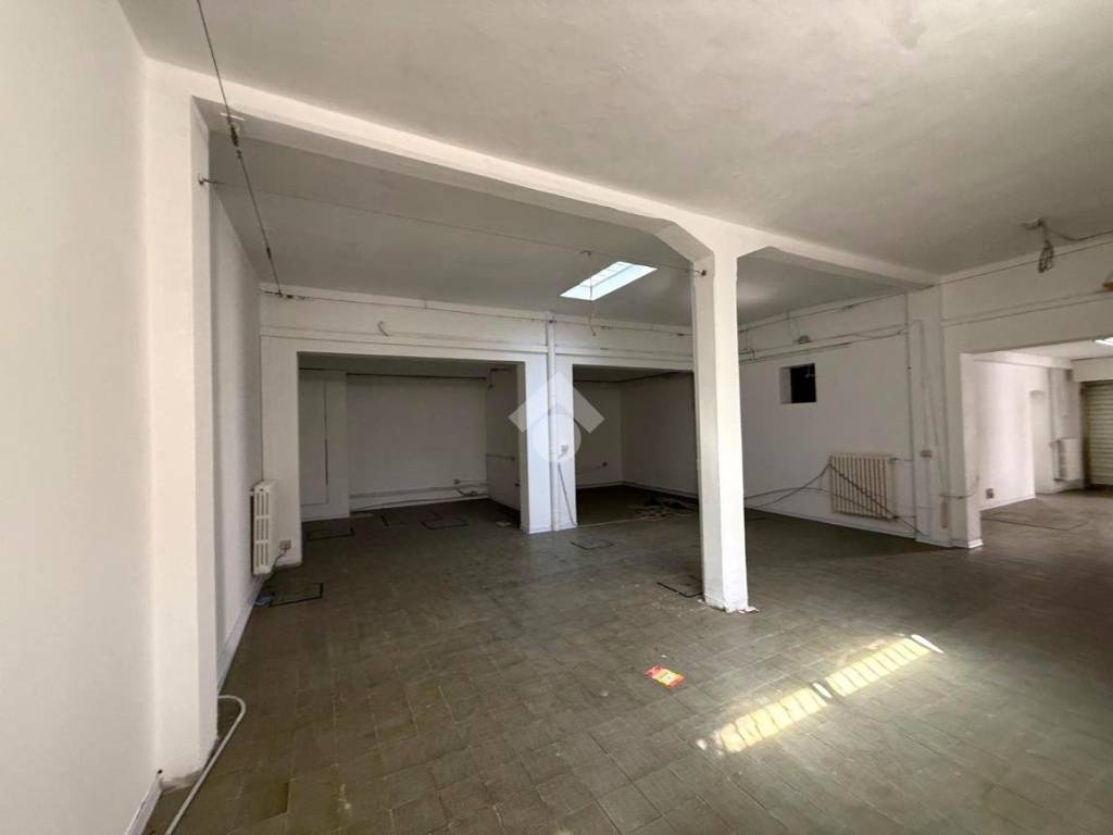 locale commerciale in affitto a Padova in zona Santa Croce