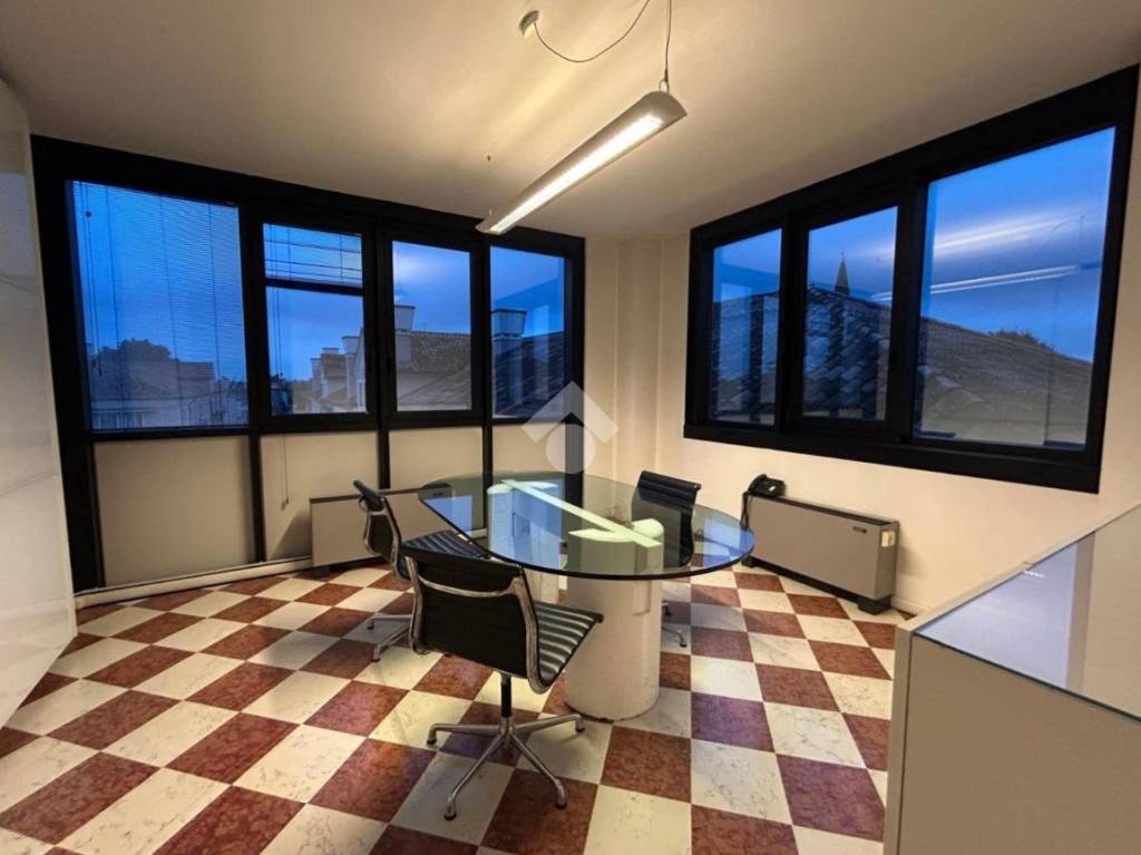 ufficio in affitto a Padova in zona Ponte di Brenta