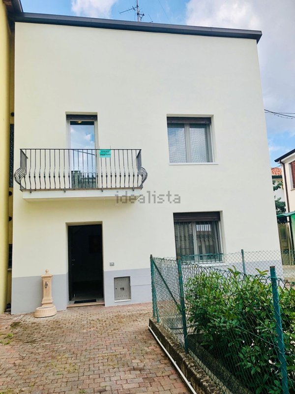 casa indipendente in affitto a Padova in zona Sant'Osvaldo / Santa Rita