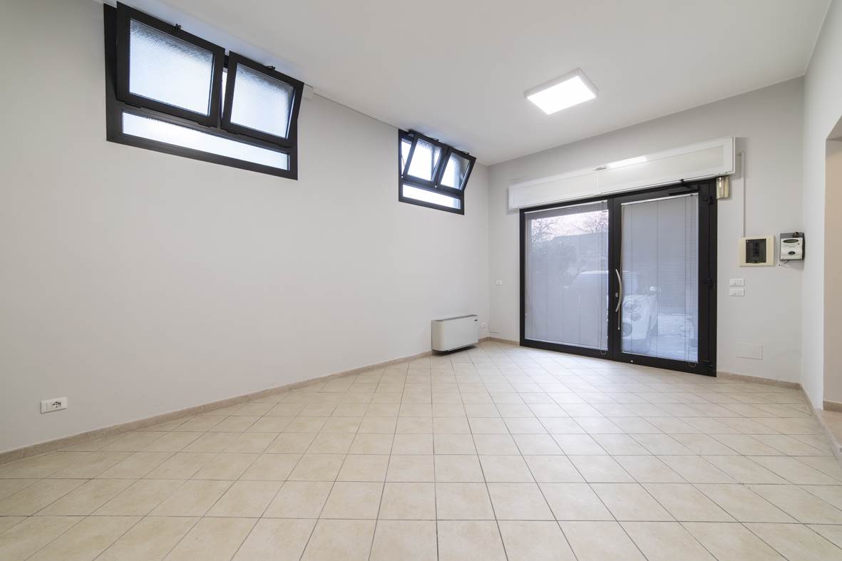 negozio in affitto a Padova in zona Ponte di Brenta