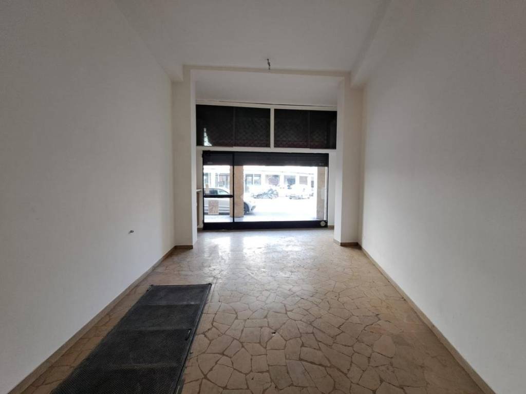 negozio in affitto a Padova in zona Portello