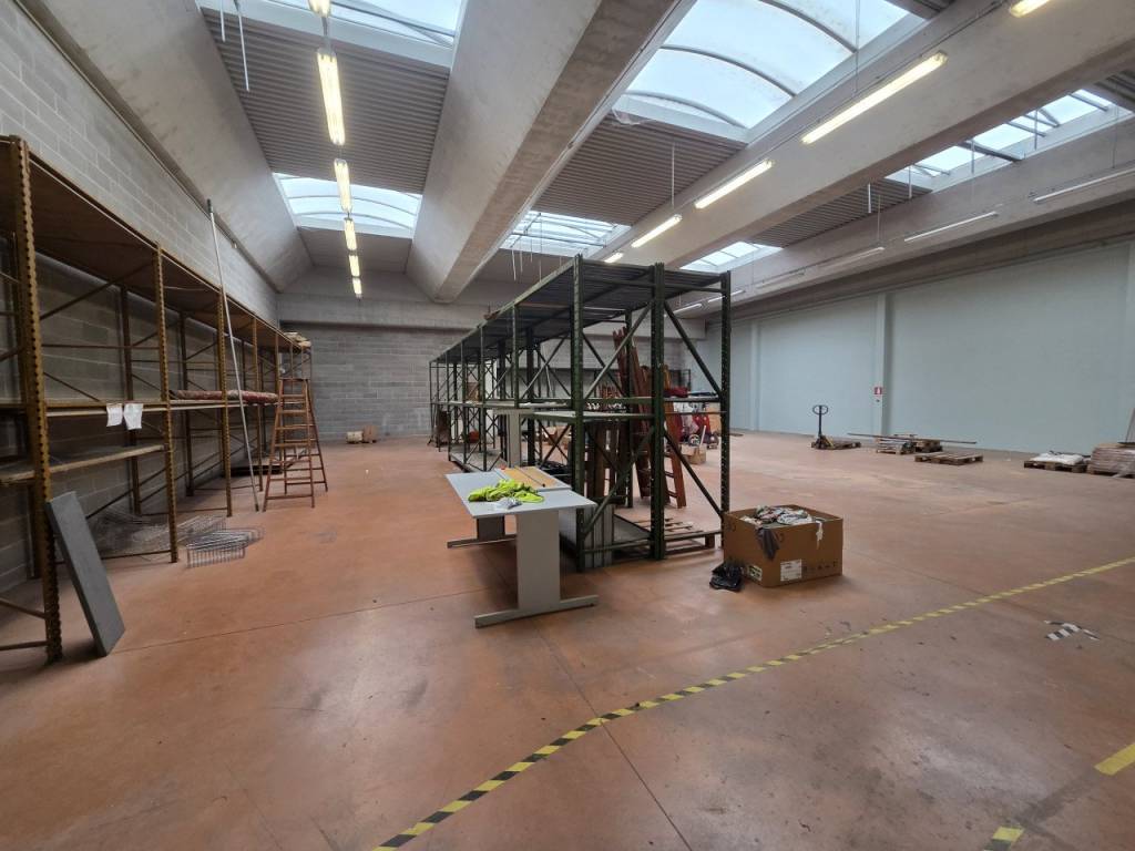 locale commerciale in affitto a Padova in zona Portello