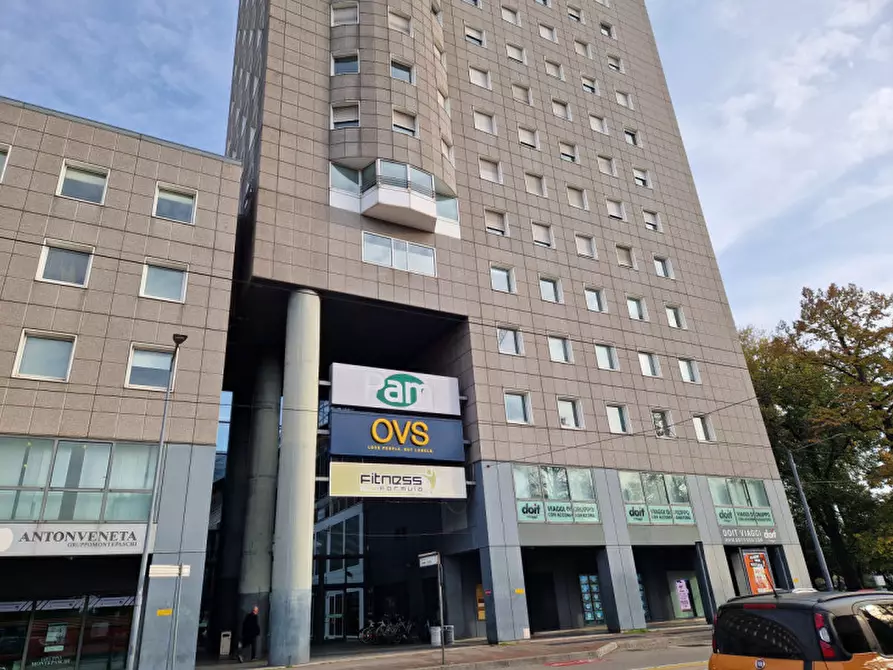 negozio in affitto a Padova in zona Arcella