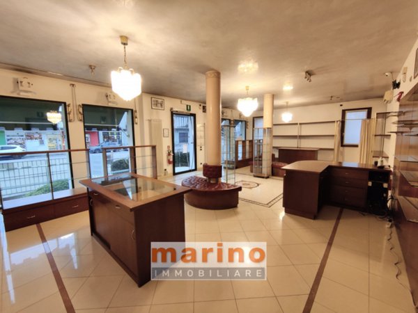 negozio in affitto a Padova in zona Stanga