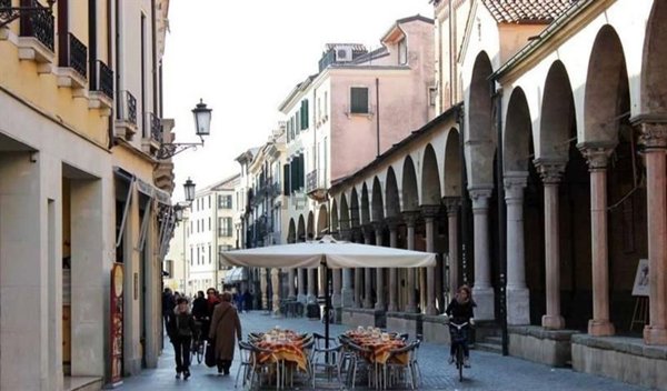 appartamento in affitto a Padova in zona Centro Storico