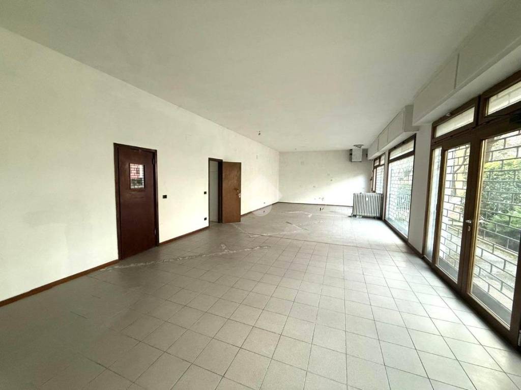 negozio in affitto a Padova in zona Sacra Famiglia