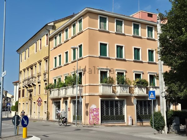 appartamento in affitto a Padova in zona Portello