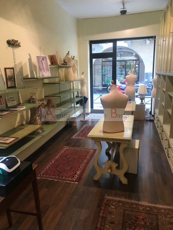 negozio in affitto a Padova in zona Centro Storico
