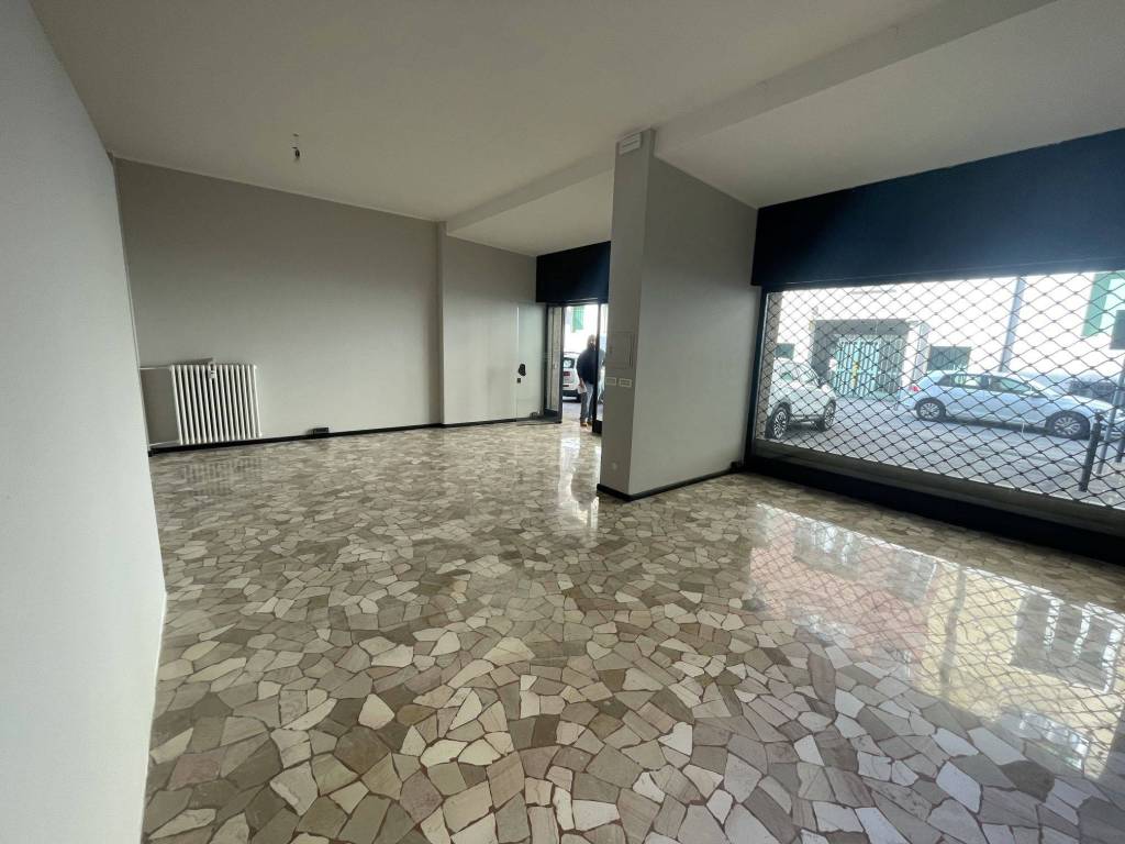 negozio in affitto a Padova in zona Savonarola