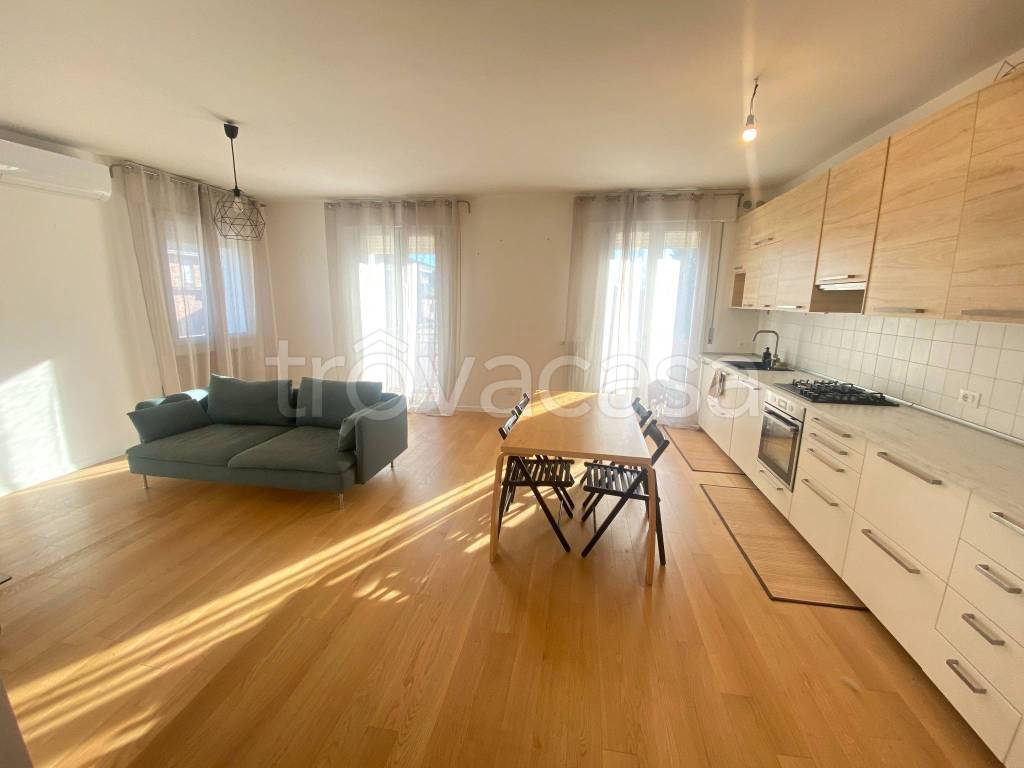 appartamento in affitto a Padova in zona Brentelle