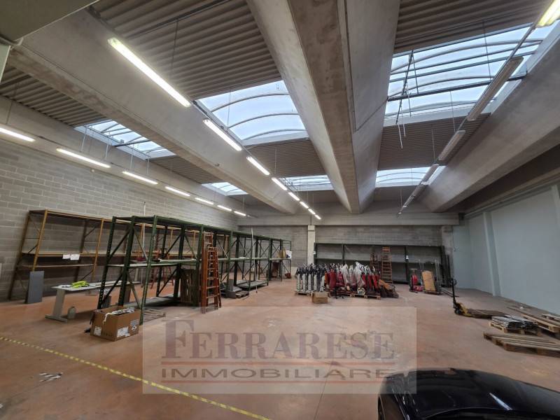 locale di sgombero in affitto a Padova