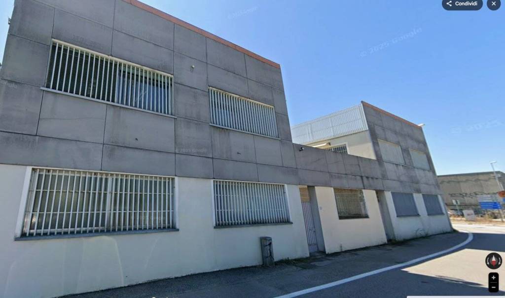 locale commerciale in affitto a Padova in zona Stanga