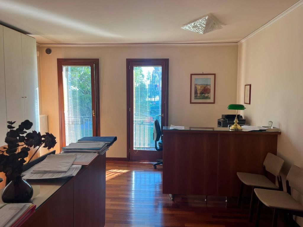 ufficio in affitto a Padova in zona Porta Trento