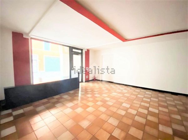 negozio in affitto a Padova