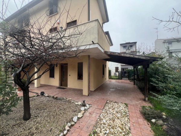 appartamento in affitto a Padova in zona Madonna Pellegrina